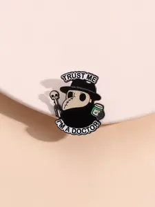 Cartoon Doctor Design Brooch, Fashion Accessory, Cute Pin Badge for Daily Clothing Decor, Trendy All-match & Exquisite Brooch for Birthday Gift