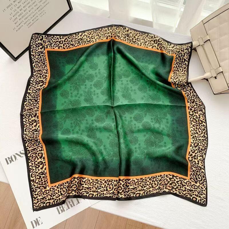 Women’s satin silk scarf, women’s headscarf, sleep scarf, silk scarf, elegant Bohemian jacquard scarf—perfect for everyday wear and festive occasions, travel outfits, and a gift for mom.