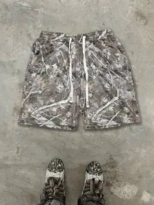 Unisex Camo Drawstring Shorts, Breathable Stretchy Waistband Design, Pocketed Outdoor Streetwear, Casual Daily Wear