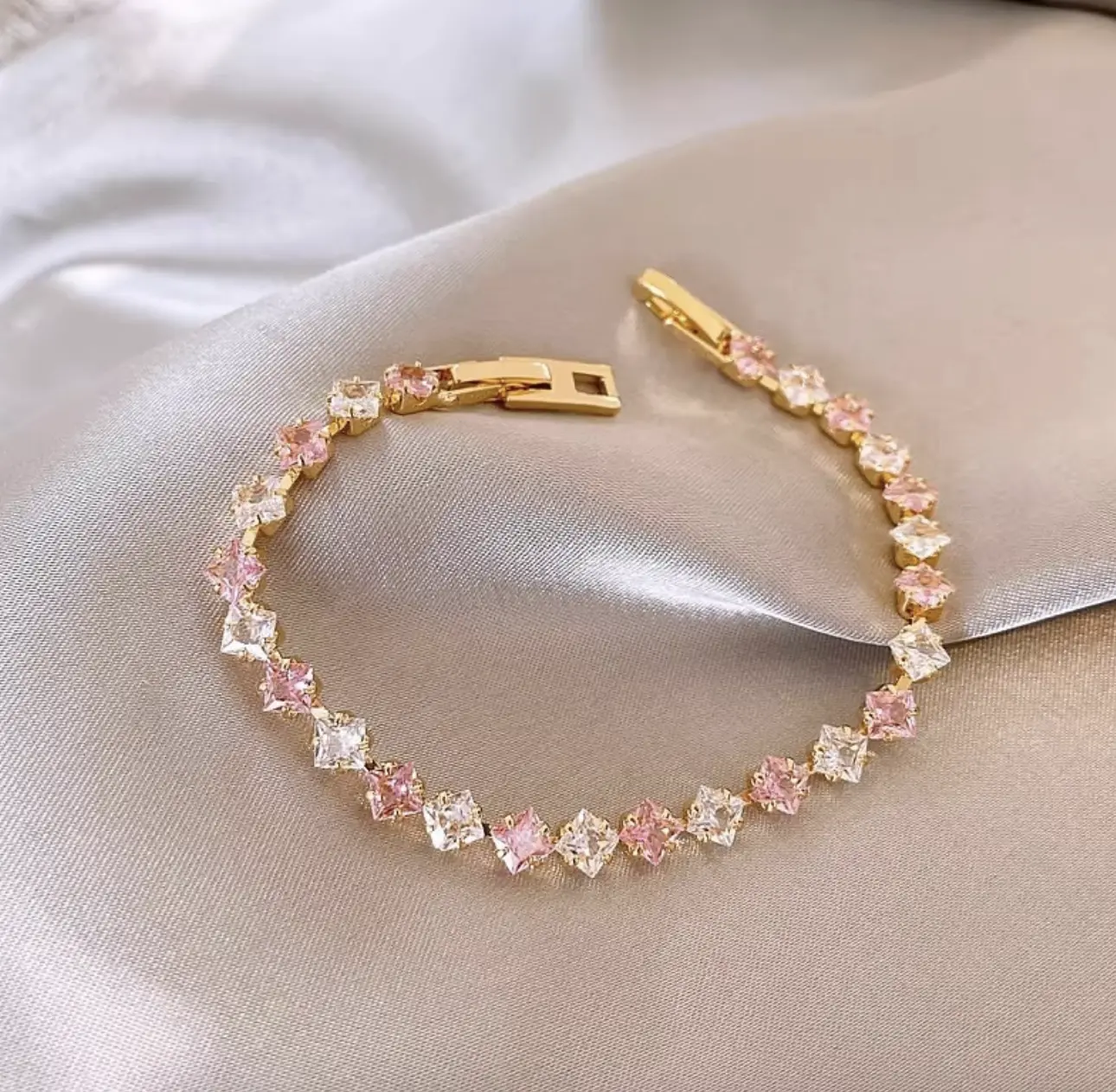 Women's Gold-Tone Pink Princess Tennis Bracelet with White Accents - Bracelets for Women, Casual Costume Jewelry for Daily Wear & Vacation Gifting (Non-Anniversary Accessory), Stylish Accessories, Arm Candy Accessories
