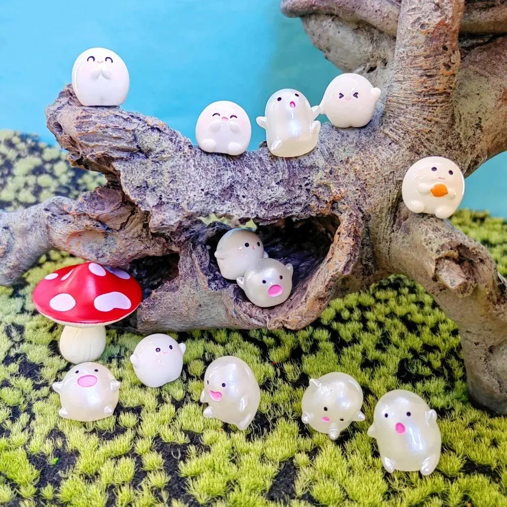 6pc Funny Tiny Size Resin Elf Mini Figures Set Pack, Round White Cute Craft Miniatures for Bonsai Fairy Garden Decor