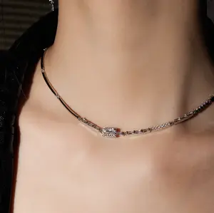 Niche necklace, light luxury, high-end collarbone chain, simple and spicy girl necklace