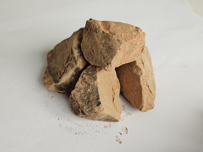 Pure Smoky Yellow-White Clay Edible Chunks Sand-Free Non-Sticky Cosmetic Grade Quality for Safe Consumption