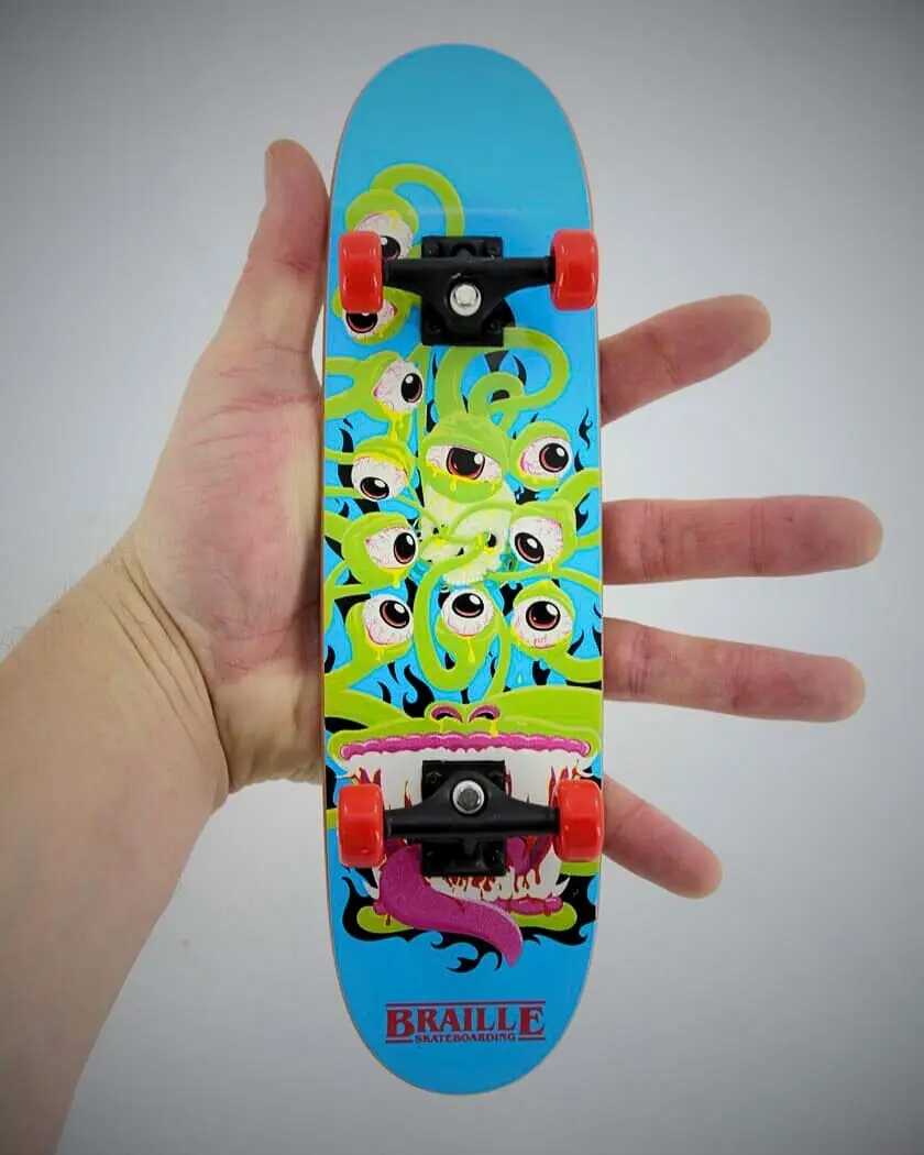 New Monster Handskate