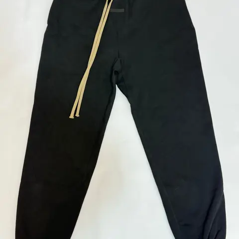 2024 Men's Premium Cotton-Poly Shape-Hold Fleece Black Sweatpants - Menswear, Low-Key Logo, Long Drawstring, Relaxed Tapered Fit, Warm, Minimalist, Plain, Casual Street Wear Unisex Bottoms, Pair with Chunky Sneakers