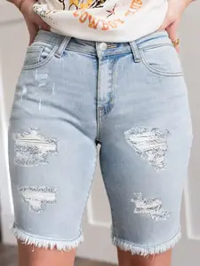 Plus Size Women's Stretchy Denim Shorts, Washed Casual Fashion, Hole Design, All-Season Wear, Perfect for Dates and