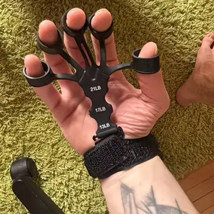 5 Finger Strength Trainer, Adjustable Resistance, Hand, Finger, Forearm Strengthening, Fitness Tool, Ideal for Athletes, Musicians, Rehabilitators