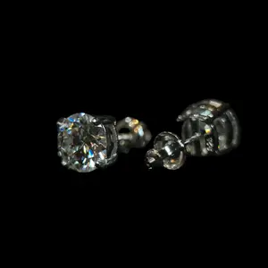 8MM VVS Stud Earrings
