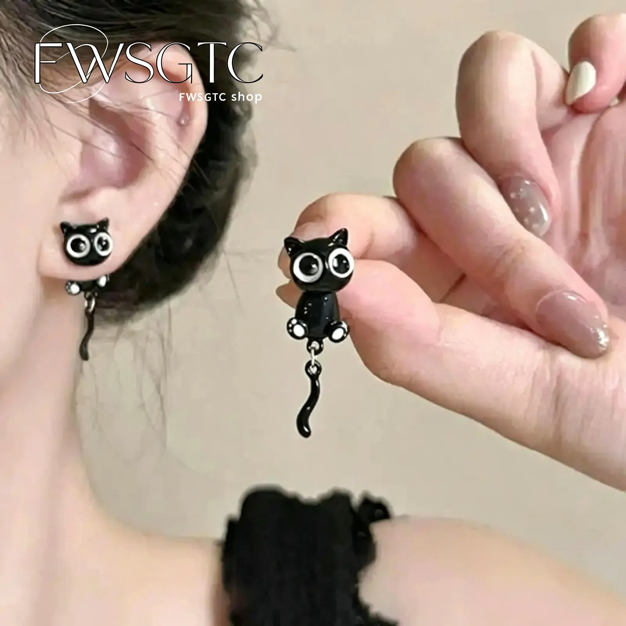 Trendy 3D Cute Cat & Paw Pattern Stud Earrings for Ladies, Premium Copper Base Stylish Costume Jewelry, Charming Animal Themed Ear Decor, Ideal Sweet Surprise Gift for Holiday Occasions, Everyday Street Style and Small Party Outfit Matching