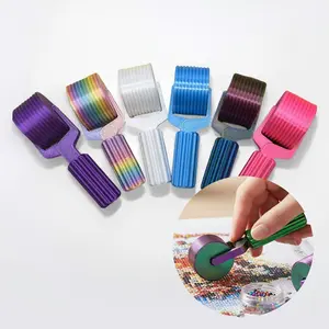 New Diamond Art Roller - Essential DIY Craft Tool for Rhinestone Embroidery, Easy-Grip Hand Roller, Detachable Diamond Painting Tools and Accessories