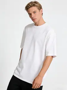 Undershirt Packs, Stay-Tucked Soft Cotton Undershirts, Best Undershirts, White/Black/Asstd Multipacks，Unisex T-shirts for men and women