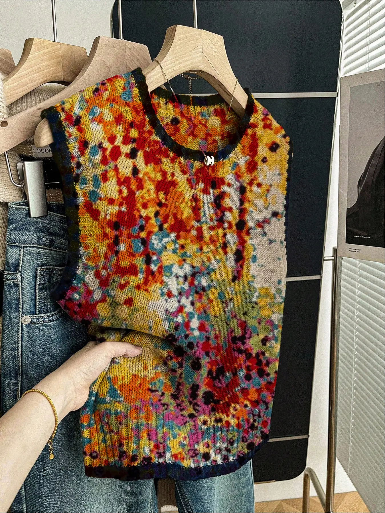 1 piece, Spring/Summer back-to-school casual style, loose round neck sleeveless knitted top in deep blue with contrast color print and edging, women's knitwear, outerwear for going out, Sleeveless sweater vest