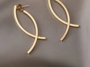 Women's Hypoallergenic KC Stainless Steel Earrings Anti-Fade Sensitive Light Beige Elegant Minimalist Studs & Dangles Year-Round Daily Wear Party Jewelry Gift for Sensitive Women hypoallergenic surgical steel earring