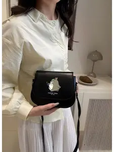 Totoro cartoon character shoulder bag, available in multiple colors, suitable for back-to-school or New Year's gifts.