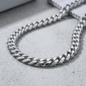 6mm 6-Sided Diamond Cut Cuban Link Chain Necklace for Men, Stainless Steel Silver Tone Curb Chain Jewelry with Premium Press-Button Clasp, Waterproof Tarnish-Free 18-26 Inches Necklace, Chain Jewelry Necklaces