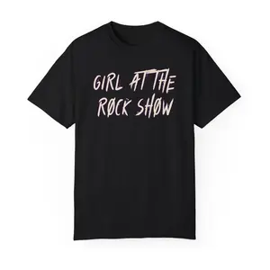Blink 182 shirt, Girl at the rock show shirt  blink 182 concert shirt, blink 182 shirt   90s punk rock t shirt Crew Neck Top Cotton Casual Fit