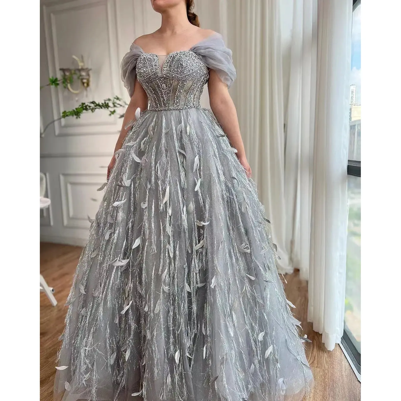 Grey A-Line Evening Dress 2025 with Sexy Off-Shoulder Design, Beaded Feathers Luxury - Ideal for Women's Wedding Party