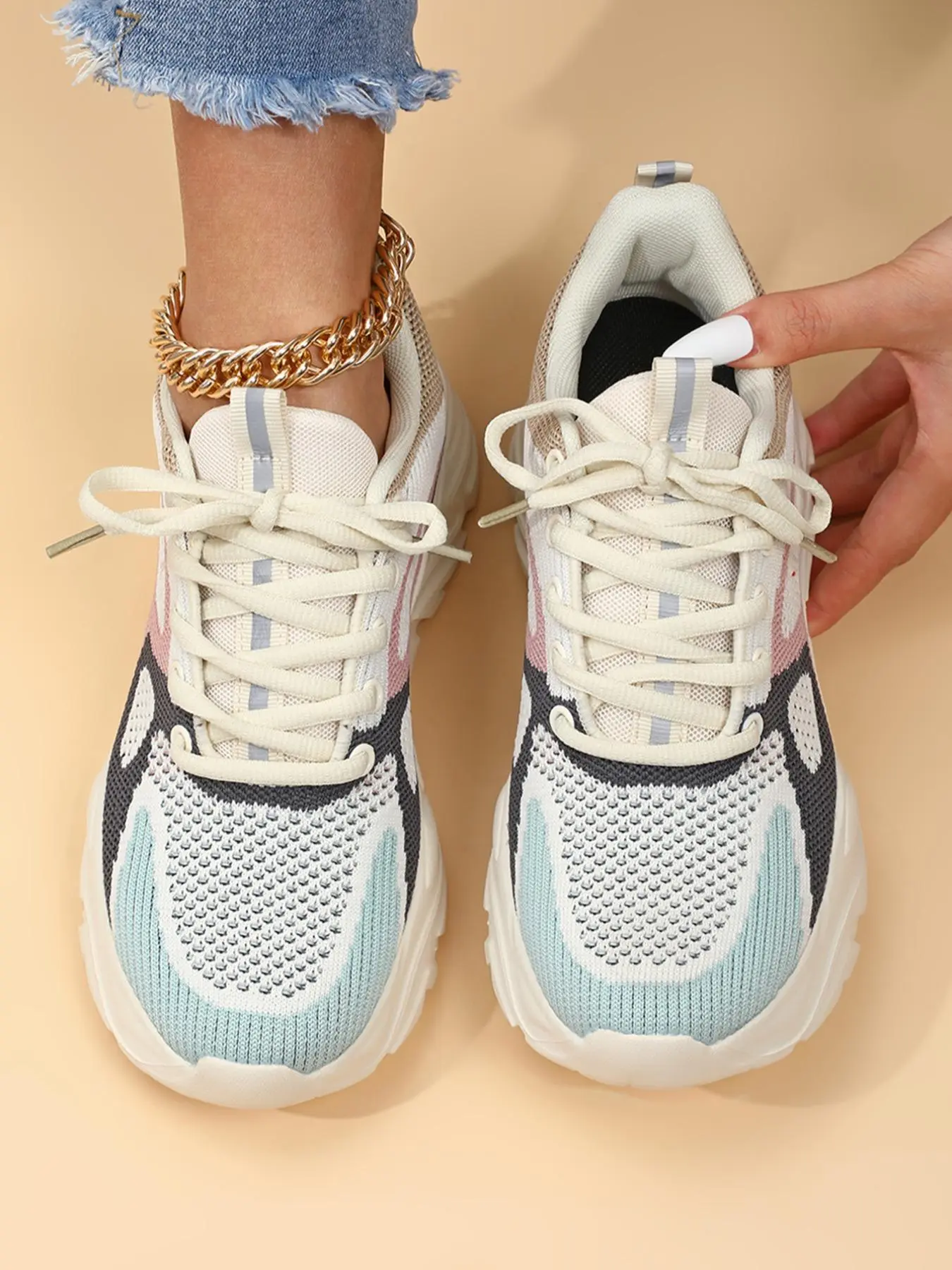 Women's Sporty Low Top Lace Up Breathable Sneakers, Fashionable Lightweight Breathable Anti-slip Round Toe Sneakers, Casual Outdoor Running Shoes, Athletic Running Shoes, Athletic Running Trainers, Colorblock Running Shoes