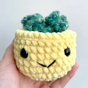 Plushie Pipes Medium - Lemon Haze