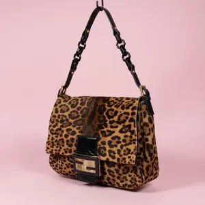 Pre-owned FENDI Leather Shoulder Bags Mamma Baguette Leopard Print Pony Hair