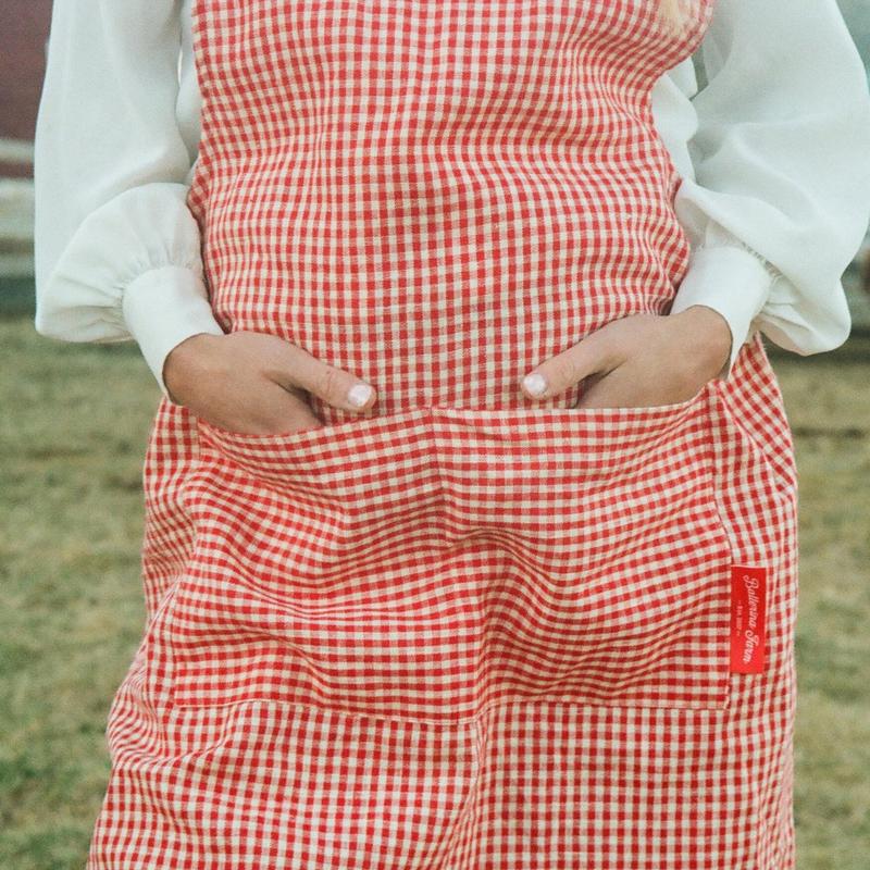 Adult Jour Apron - Lightweight Cotton Apron with Front Pocket, Ideal for Everyday Use