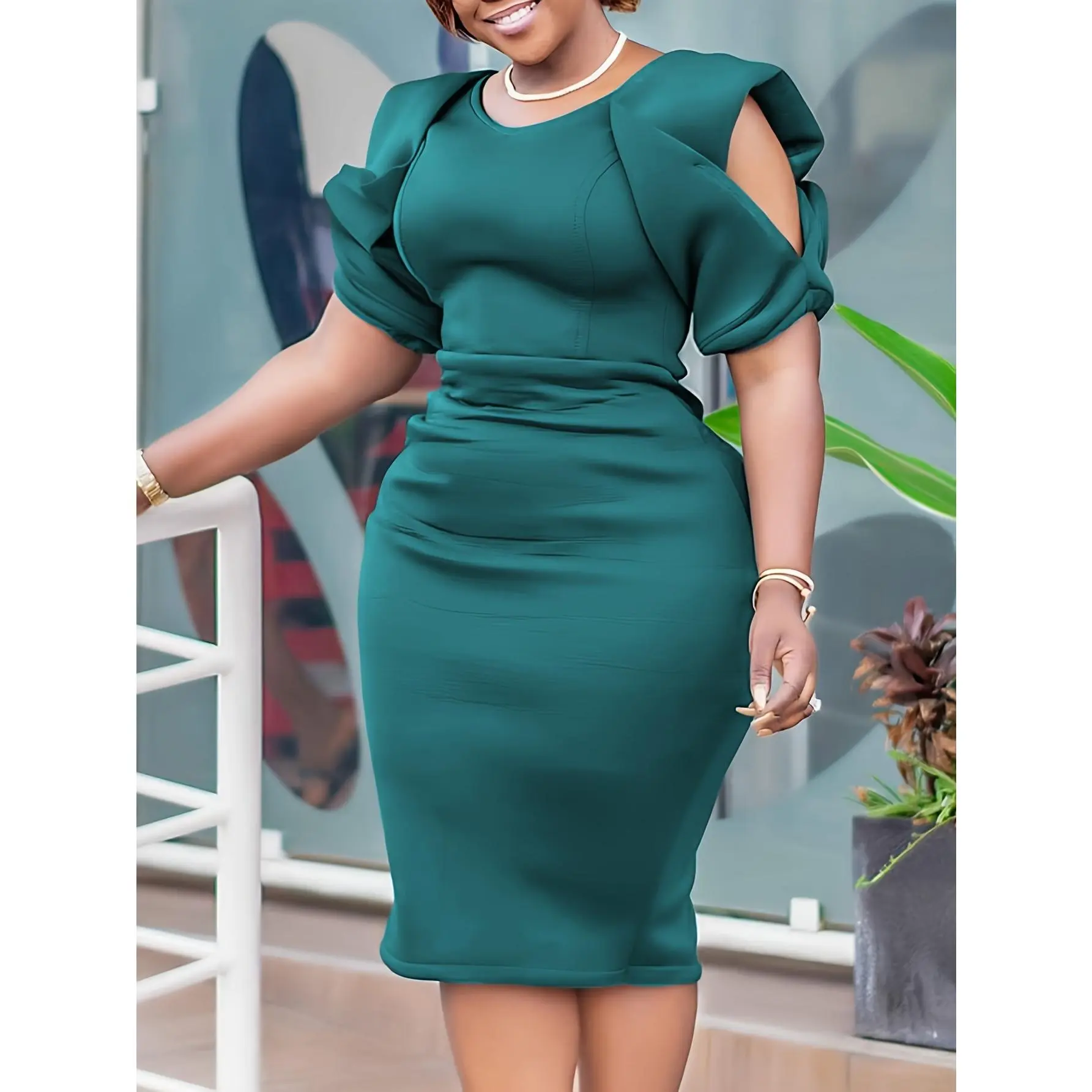 Large size women's hip-wrapped temperament commuter dress