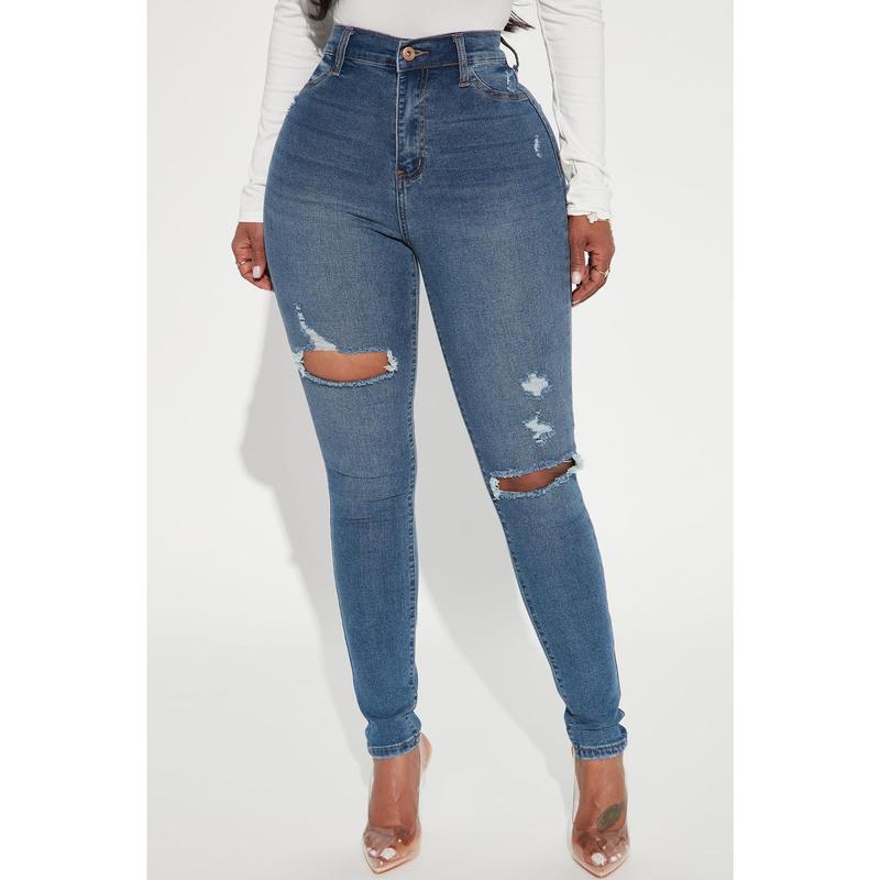 Turn' Heads Booty Lifting Skinny Jeans - Medium Wash