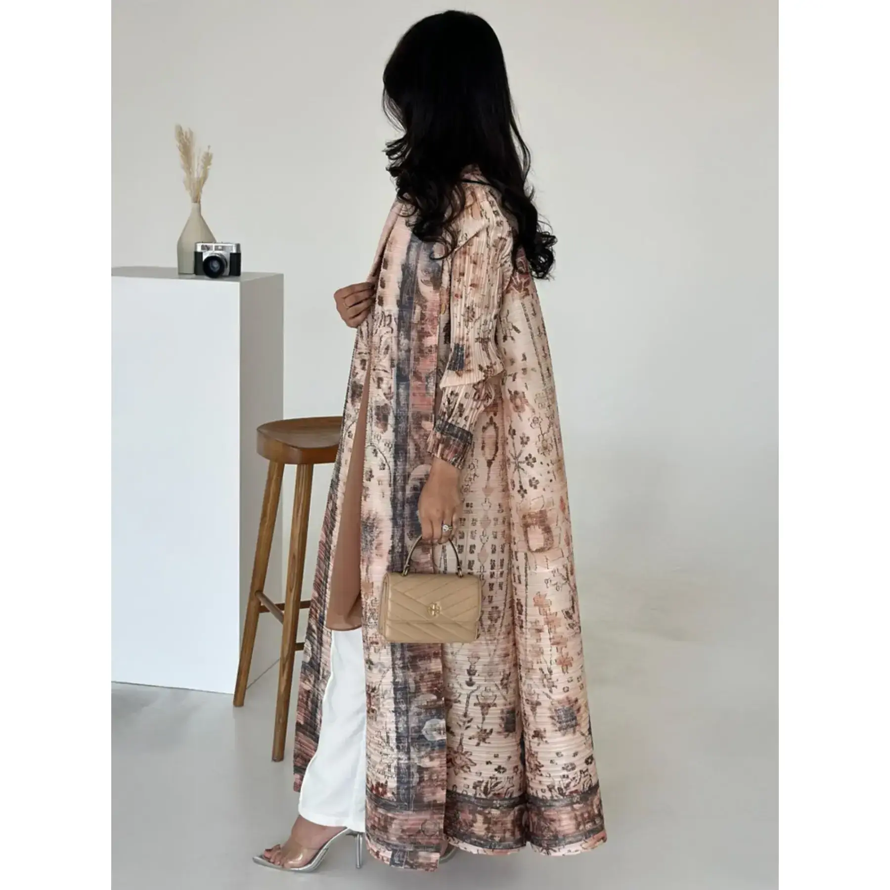 Women's Abaya Robe National Ethnic Style Printed Woven Pleated Long Cape Coat 2025 Autumn Winter New Women's Large Lapel Lace-up Cardigan Top Women's Abaya Robe National Ethnic Style Printed Woven Pleated Long Cape Coat 2025 Autumn Winter New Women's Large Lapel Lace-up Cardigan Top