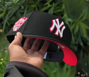 MLB New York Yankees Snapback Cap – 59FIFTY Fitted Style Flat Bill Hat, Black Red Undervisor Design, High Crown Streetwear Fashion, Men Women Urban Outfit Essential, Popular TikTok Sport Look