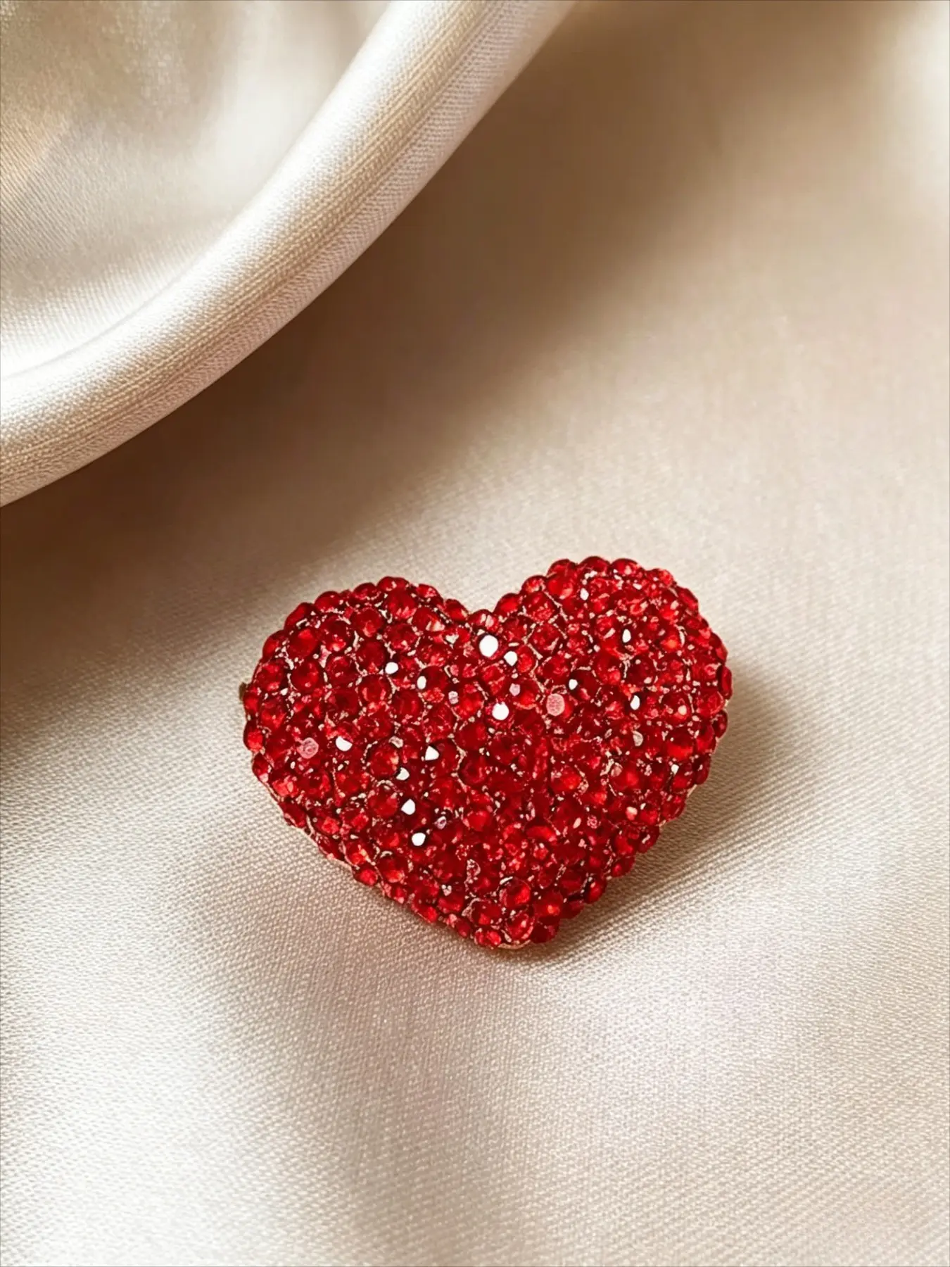 Fashionable Sweet Rhinestone Heart Brooch for Women, Exquisite Brooch, Elegant Party Accessory, Perfect Gift for Girlfriend, Shirt Pin, Floral Brooch