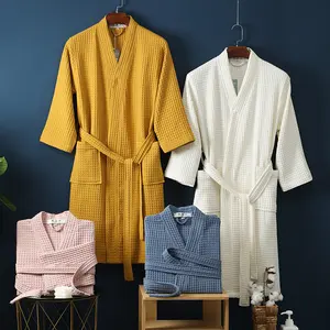 In-stock pure cotton bathrobe, thin spring/summer long waffle robe for hotels and beauty salons, available for direct shipping