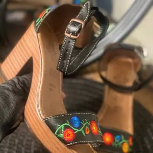 FLORAL MEXICAN HEEL SANDAL