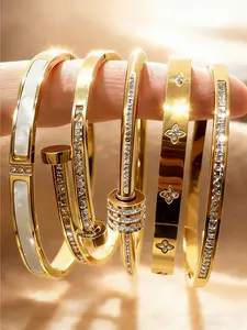 Five piece bracelet set, gold-plated process that does not fade, durable and not easily deformed, fashionable bracelet, the best choice for gift giving, atmospheric and youthful looking, Bangle bracelet set, Trendy Stack Bangle