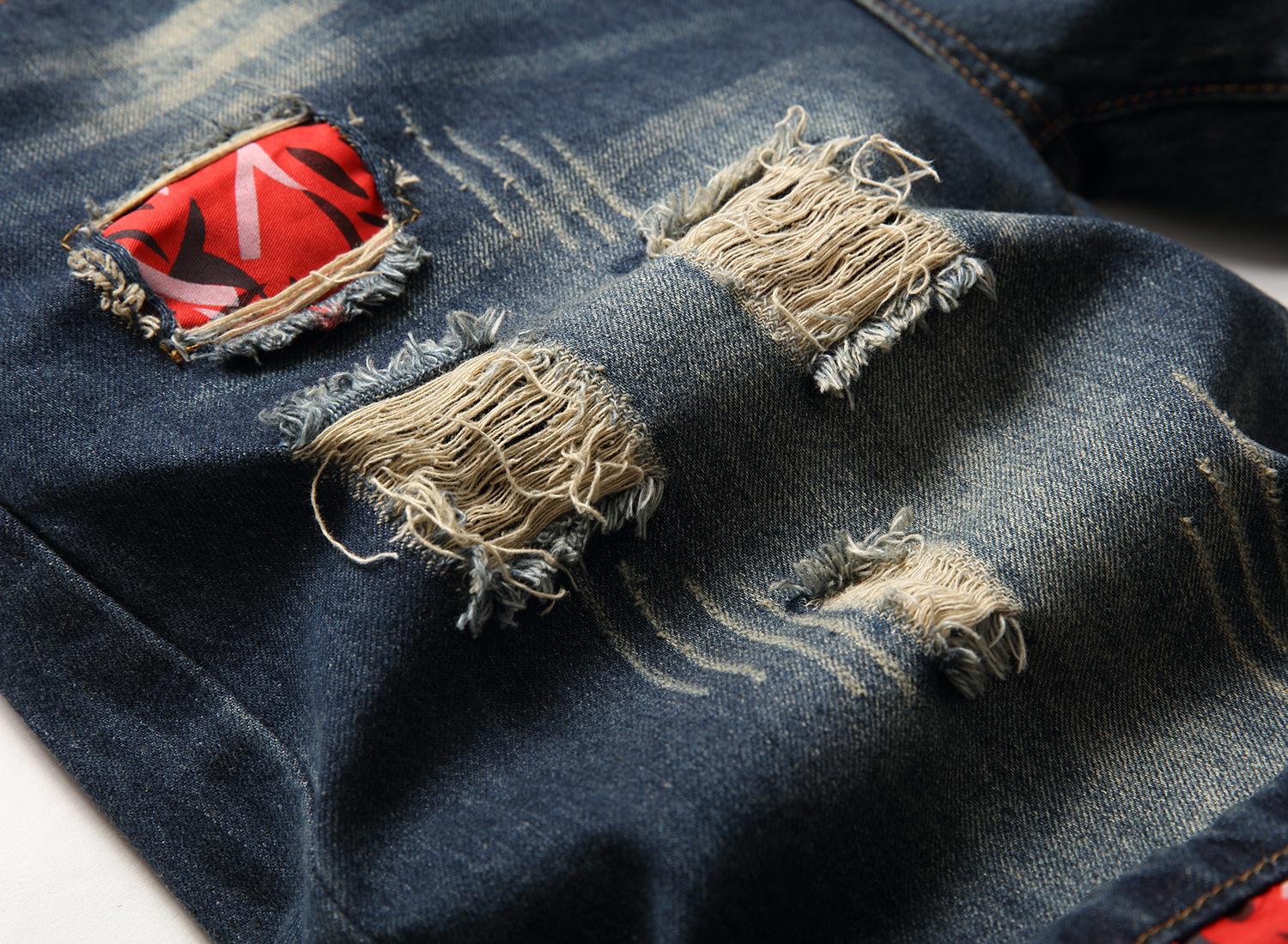 Summer Distressed Denim Mid-Length Shorts - Inner Embroidered Foldable Cuffed Hem, Vintage Straight-Leg Jeans with Contrast Color