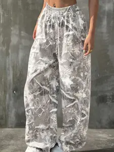 Women's Camo Cargo Pants with Pockets Drawstring Stylish Casual Wear Perfect for Spring, Summer and Fall, Loose-Fitting Street Fashion Print