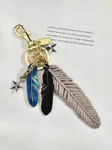 Alloy Feather Keychain Bag Charm, Fashionable Key Chain Purse Strap, Fits Various Keys Bags, Stylish Accessory for Everyday Use