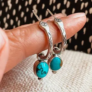1 Pair of Fashionable Dangling Earrings for Women | Retro Blue Synthetic Turquoise Teardrop Earrings with Stainless Steel Pendant | Perfect for Everyday Wear, Parties, Vacations, Anniversaries, Valentine'S Day and More