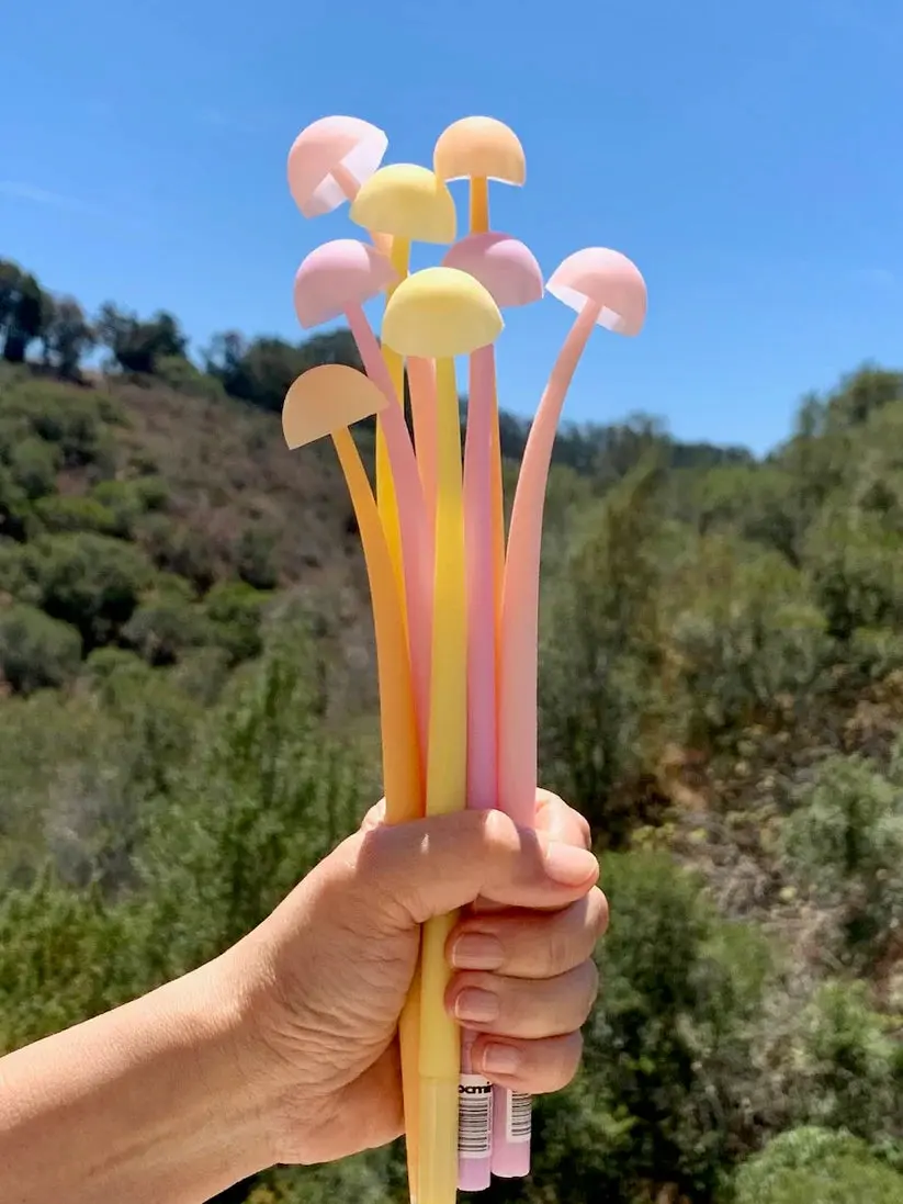 MUSHROOM GLOW IN THE DARK GEL PEN