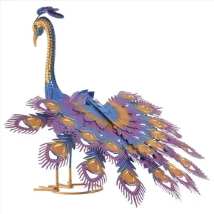 Beautiful Peacock Yard Art Garden Statue - Realistic Metal Peacock Lawn Decoration Outdoor Sculpture Easy DIY Assembly