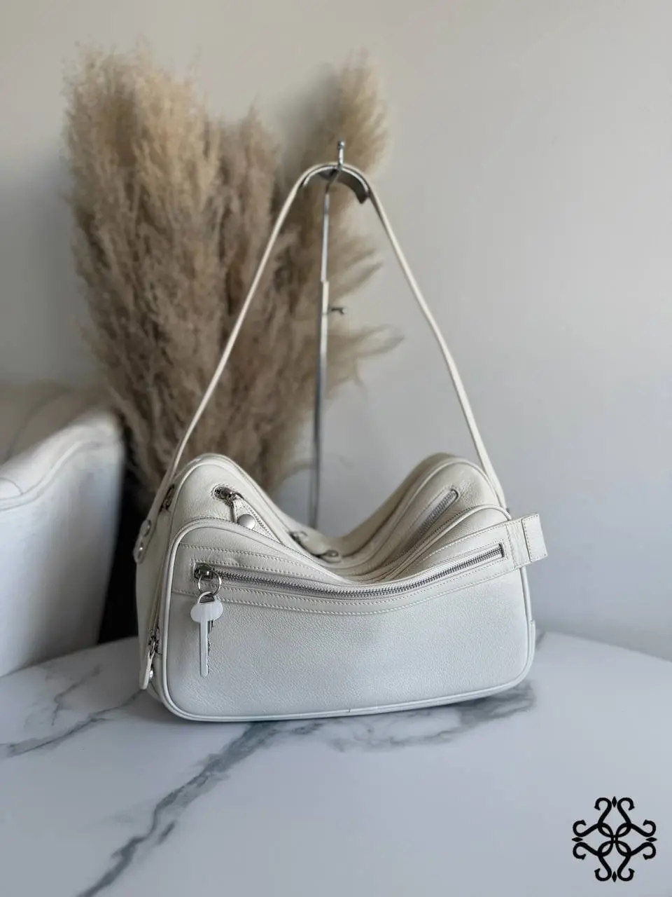 Siena Classic Genuine Leather Bag. Made in Italy Siena Classic Genuine Leather Bag. Made in Italy