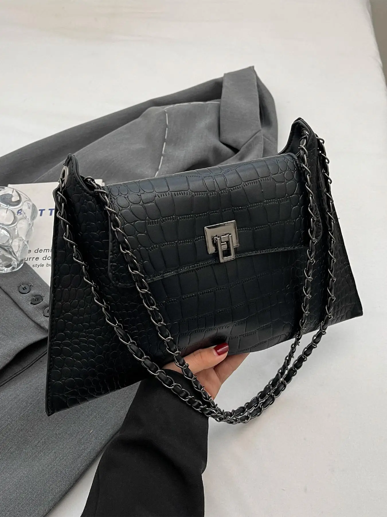 Women's Summer Punk Goth Rivet Decor Shoulder Bag, Fashionable Solid Color Underarm Bag for Daily Used, Casual Trendy Versatile High-quality Daily Com