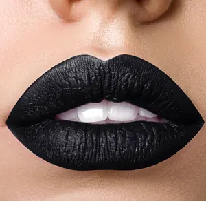 BLACK BEETLE :  HOLLY WAND | VELVET LIQUID LIPCHROMA