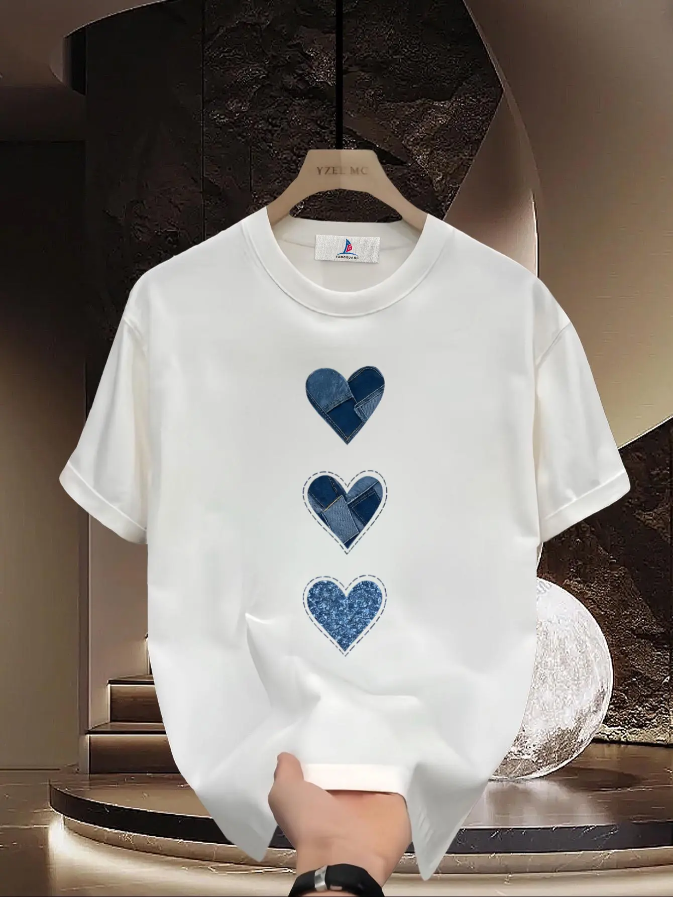 Women's Denim Heart Graphic Short-Sleeve Crewneck T-Shirt, Soft Stretch Fashion Beach Top, Cute Casual Trendy Streetwear for Summer Daily Wear, Shortsleeve, Round Neck, Tshirt, Cute Tops For Women, Cute Casual Tops