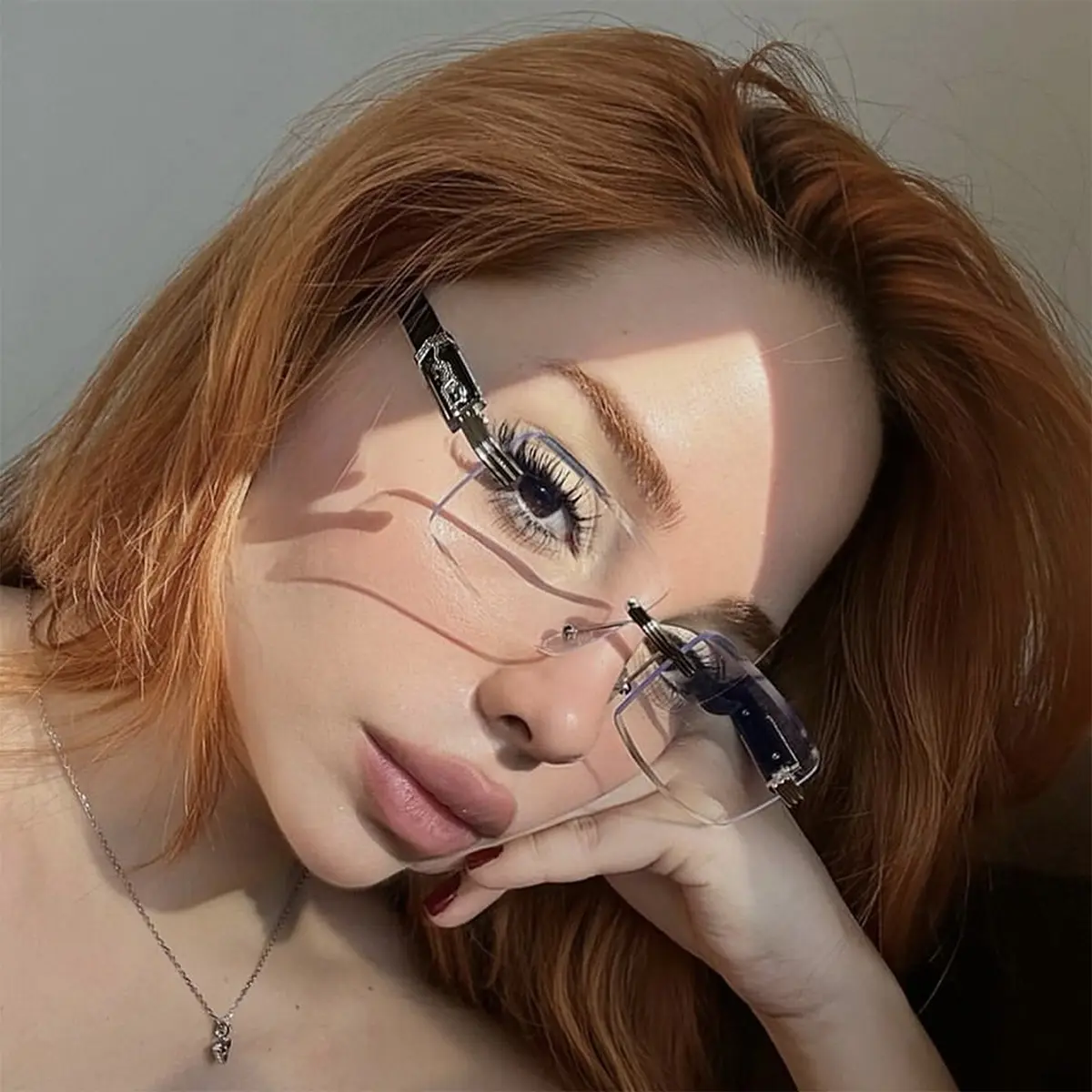 1 pair of women's metal rectangular frameless cut-edge leopard frame decorative fashion glasses European and American trendy model flat-lens glasses for men and women