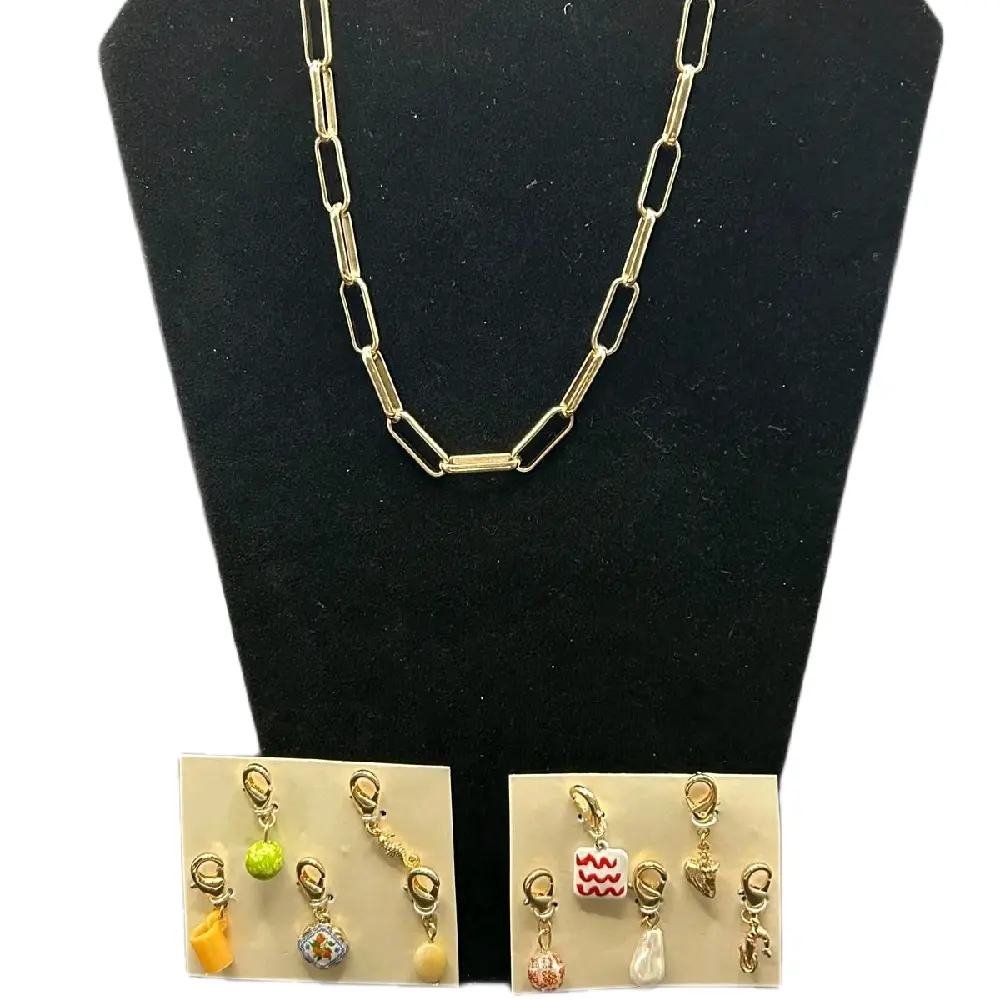 Female  Paperclip Chain Choker with Nickel-Free Metal Coating, Interchangeable Lobster Clasp Pendants Set