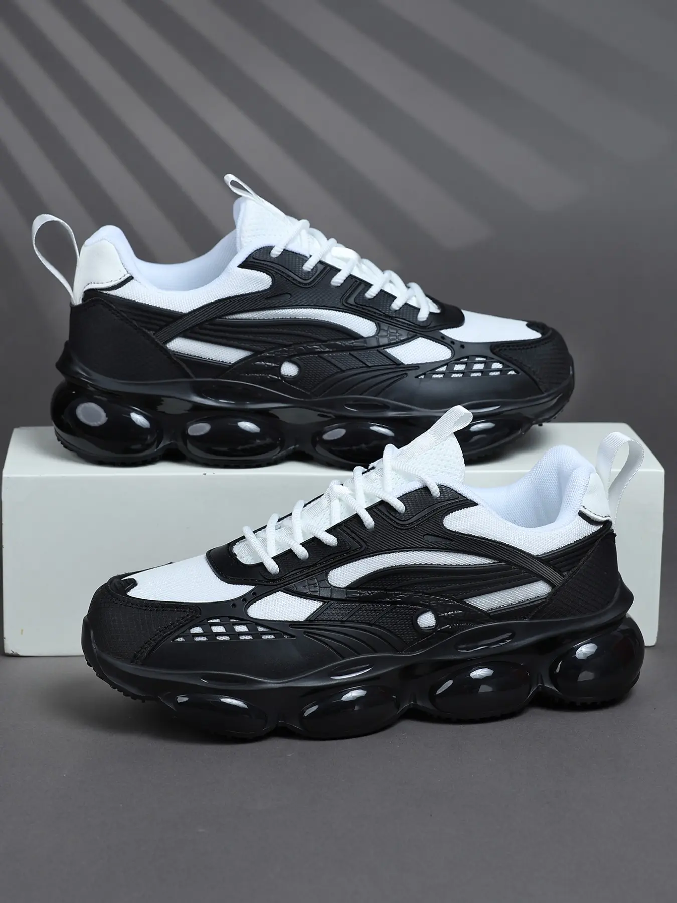 Men's Casual Letter Print Low Top Sneakers, Breathable Mesh Upper, PU Textile & Tpu Sole, All-Season Comfort Shoes, Unisex Outdoor Footwear, Athletic Lightweight Sneakers