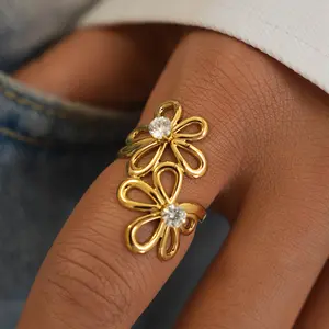 1pc 18K Gold Plated Flower Zircon Open Ring for Women, Stainless Steel Adjustable Delicate Luxury Jewelry, Garden Picnic Birthday Gift for Daughter Friend Gold-Plated Striped Couple Minimalist Stacking