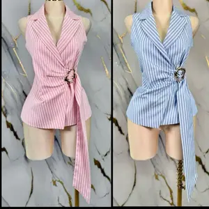 Blusa cruzada con líneas