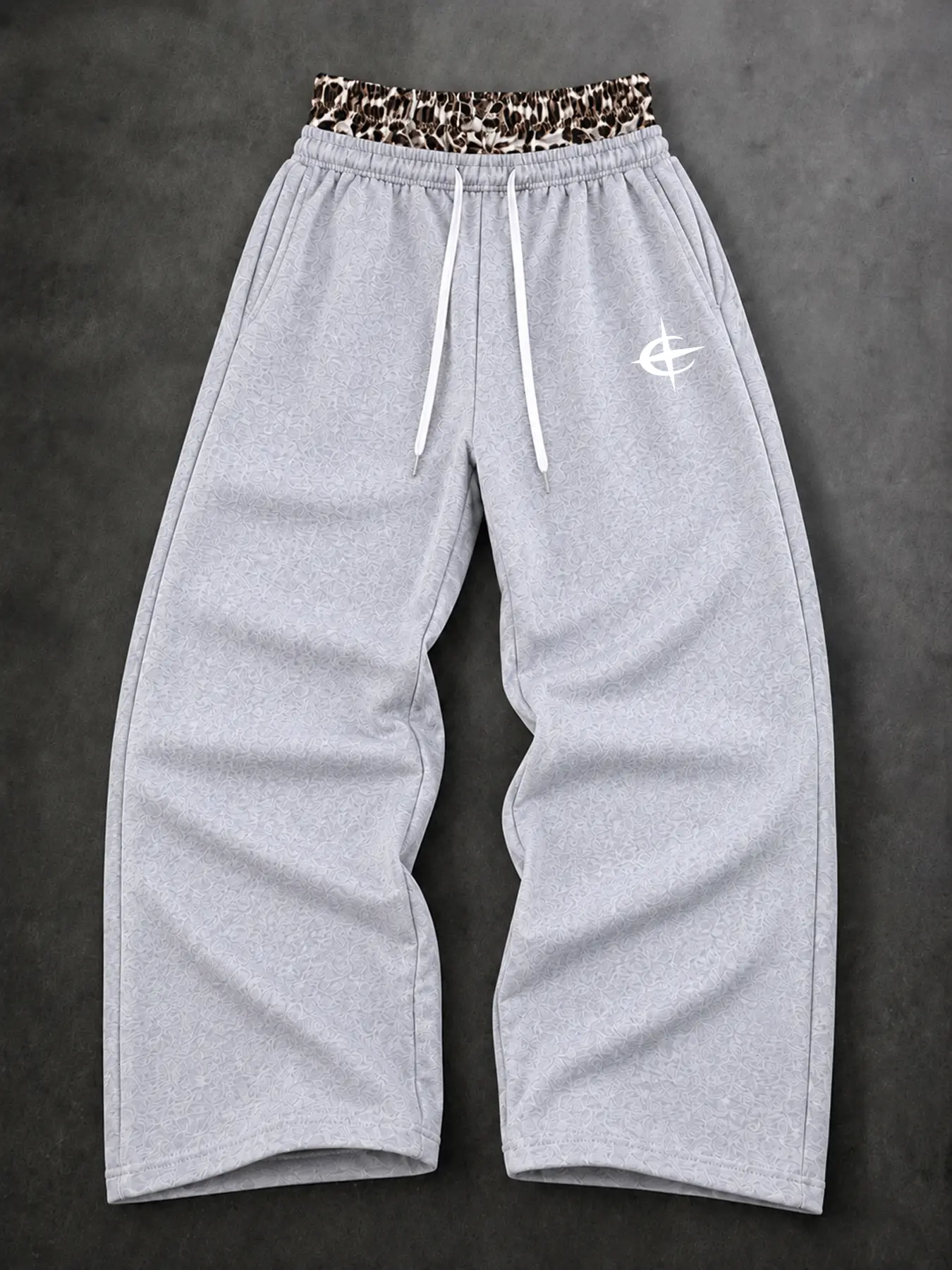 Men Baggy Sweatpants Relaxed Fit for Streetwear Outfits, Leopard Double Waistband Drawstring Pants with Side Pockets, Open Hem Wide Leg Jogger Alternative