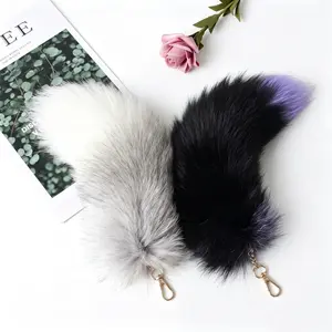 Fox Tail Keychain - Fluffy Faux Fur Anime Cosplay Accessory with Adjustable Hook for Bags Rave Festival Kawaii Gothic Bag Charm Pendant
